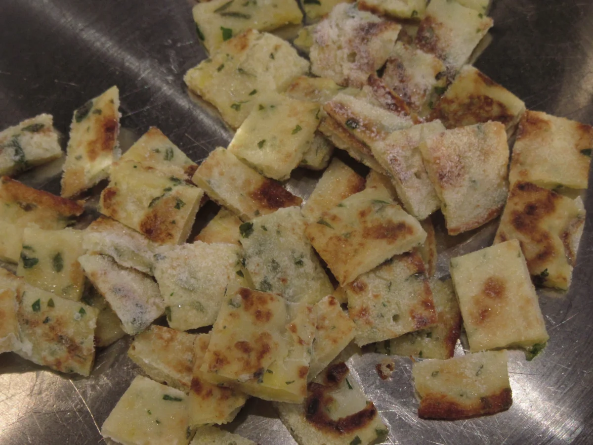 Suppen: Klare Knoblauchsuppe - Rezept - Bild Nr. 17334