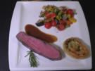 Rostbraten mit Kartoffelrolle und mediterranes Gemüse - Rezept - Bild Nr. 2