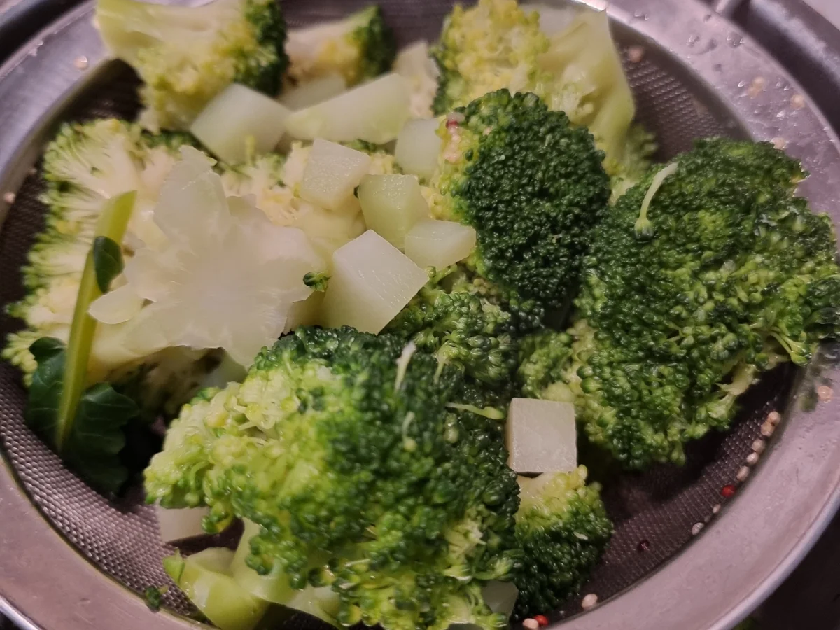 Rezept: Quinoa-Brokkoli-Puffer Bild Nr. 17334 Quinoa-Brokkoli-Puffer - Rezept - Bild Nr. 17334