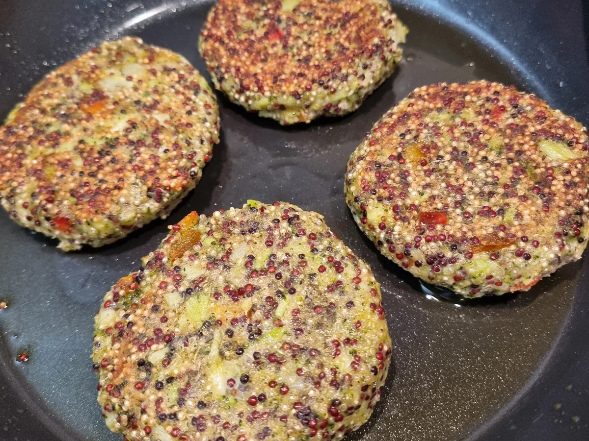 Rezept: Quinoa-Brokkoli-Puffer Bild Nr. 17346 Quinoa-Brokkoli-Puffer - Rezept - Bild Nr. 17346