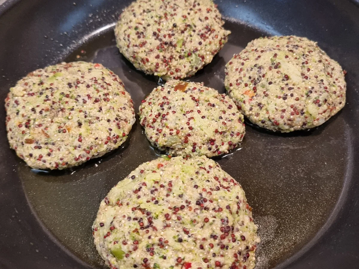 Rezept: Quinoa-Brokkoli-Puffer Bild Nr. 17347 Quinoa-Brokkoli-Puffer - Rezept - Bild Nr. 17347