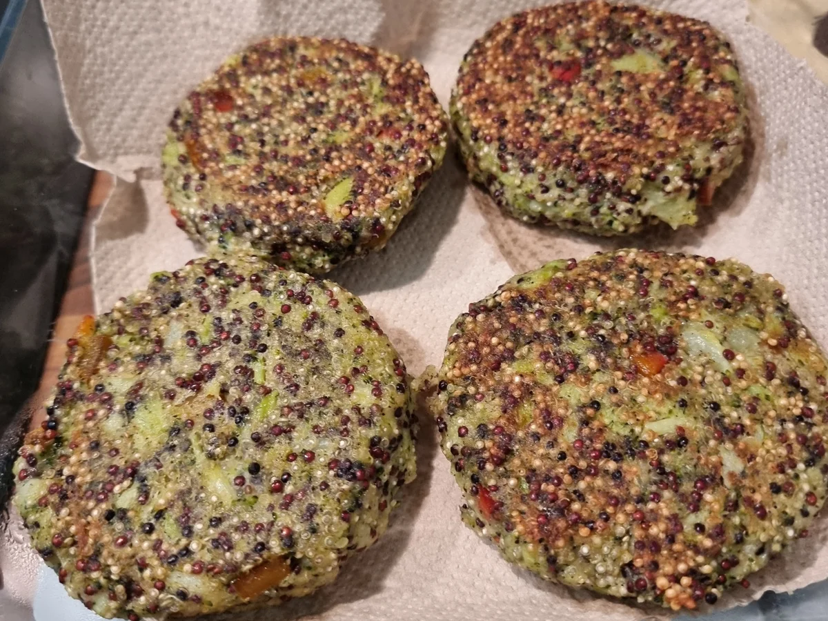 Rezept: Quinoa-Brokkoli-Puffer Bild Nr. 17349 Quinoa-Brokkoli-Puffer - Rezept - Bild Nr. 17349