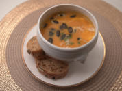 Süßkartoffel-Kokos-Suppe mit Kürbiskernbrot - Rezept - Bild Nr. 17338
