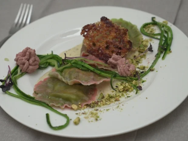 Ravioli mit Weißwein-Soße und Zucchini-Streifen - Rezept - Bild Nr. 2