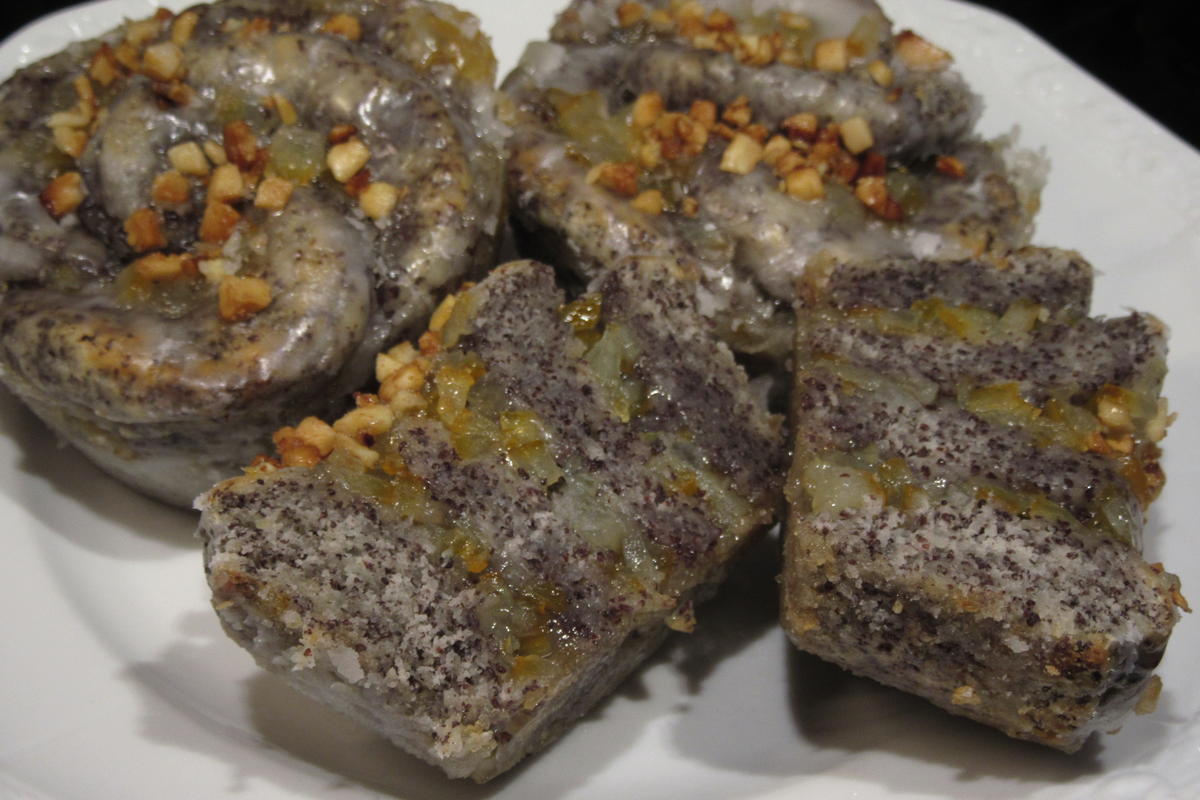 Backen: Mohnrosen, gefüllt mit Orangenmarmelade - Rezept - Bild Nr. 17338