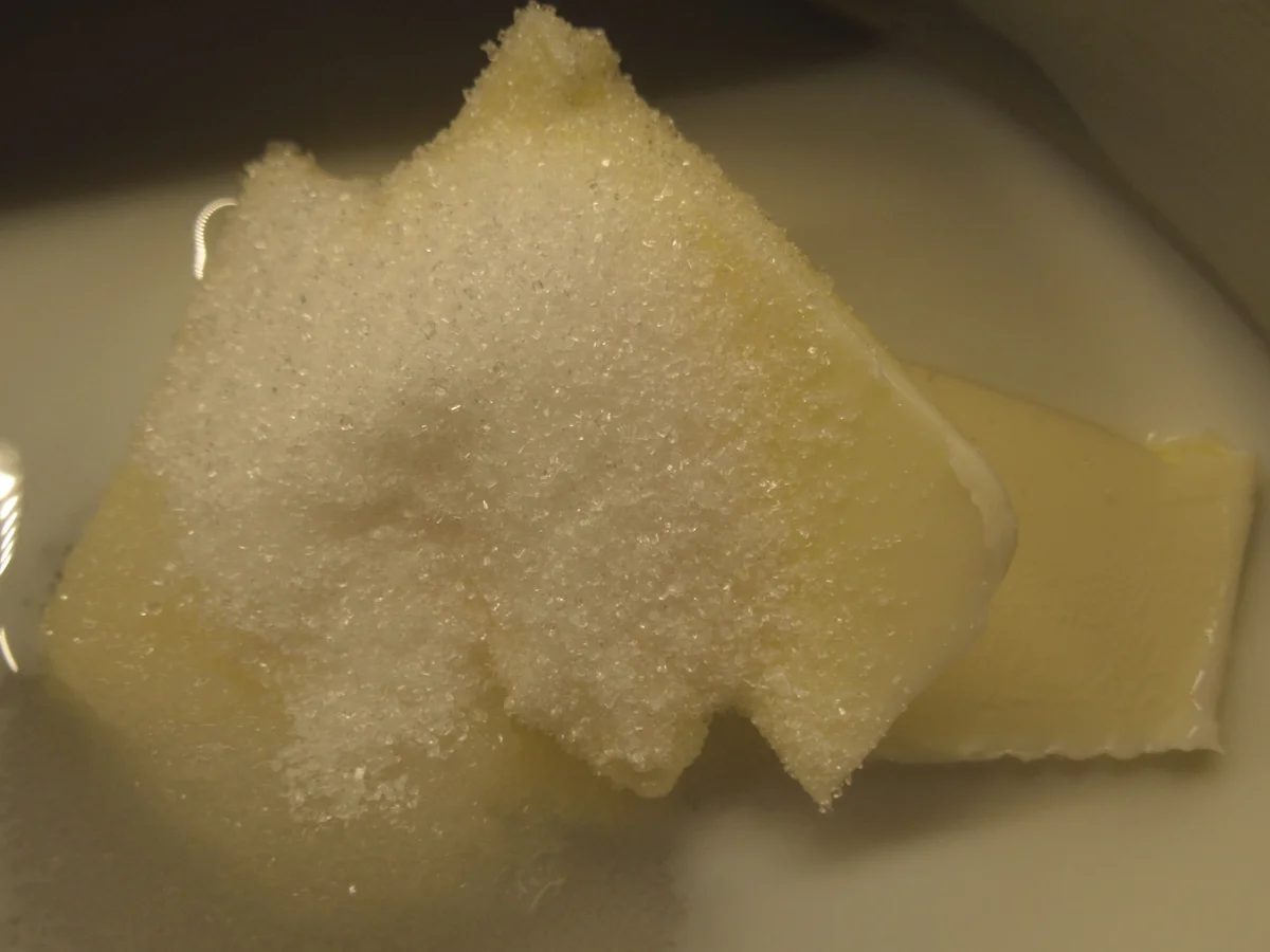 Rezept: Backen: Mohnrosen, gefüllt mit Orangenmarmelade Bild Nr. 17339 Backen: Mohnrosen, gefüllt mit Orangenmarmelade - Rezept - Bild Nr. 17339