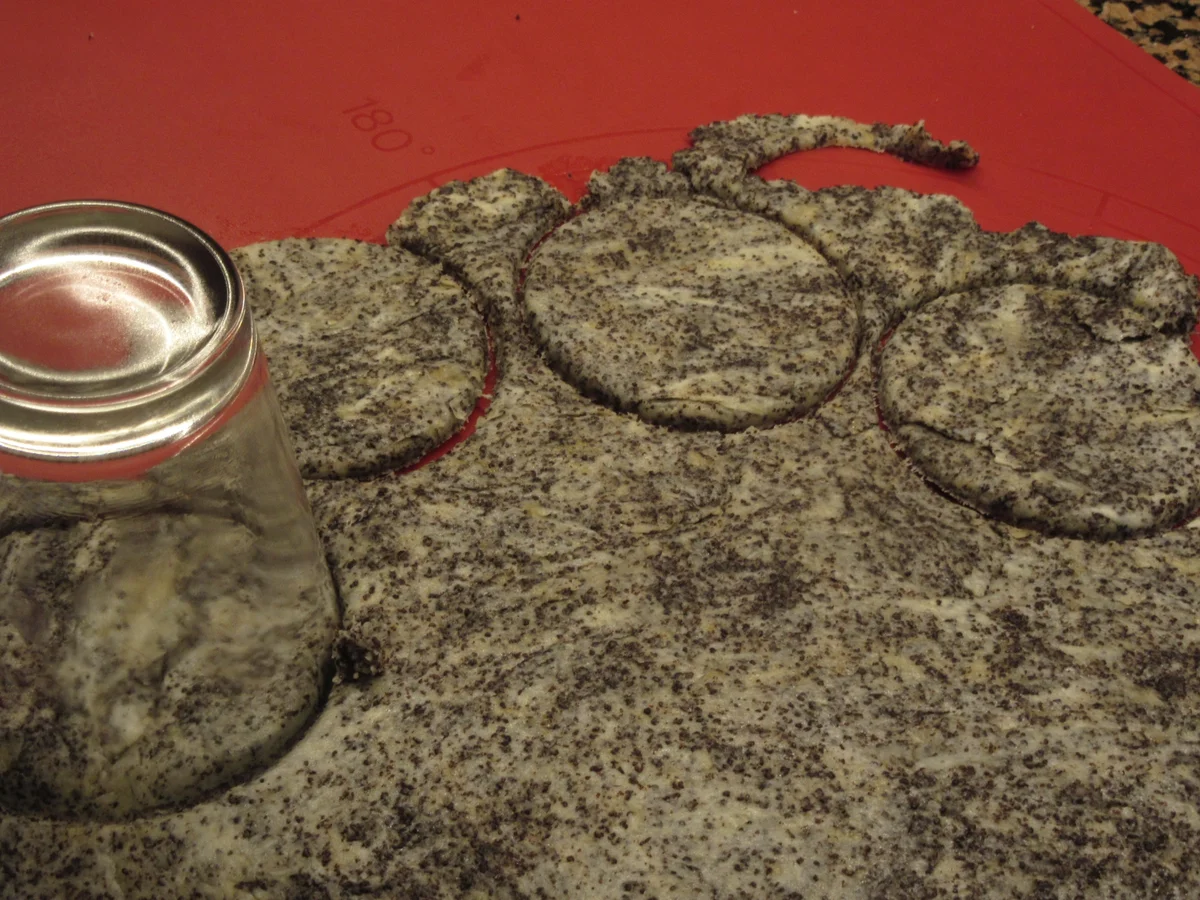 Rezept: Backen: Mohnrosen, gefüllt mit Orangenmarmelade Bild Nr. 17342 Backen: Mohnrosen, gefüllt mit Orangenmarmelade - Rezept - Bild Nr. 17342