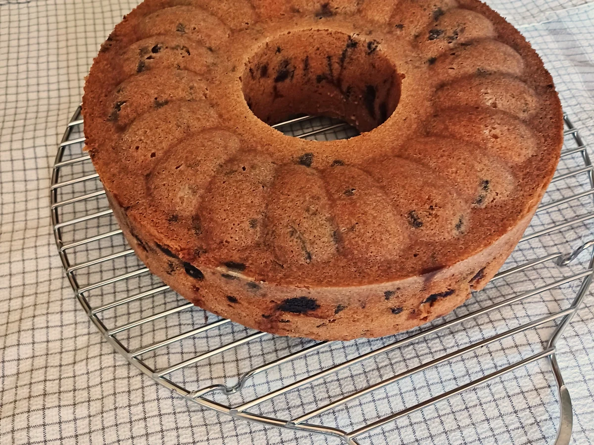Rührkuchen mit Kirschen und Schokolade - Rezept - Bild Nr. 17343