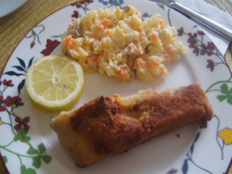 Gebratener Karpfen mit vegetarischen Kartoffelsalat tschechischer Art - Rezept - Bild Nr. 17338