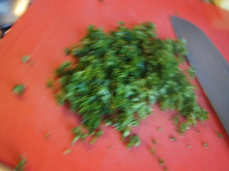 Rezept: Spargel-Sahne-Suppe mit Kohlrabi-und Mettbällchen-Einlage Bild Nr. 5 Spargel-Sahne-Suppe mit Kohlrabi-und Mettbällchen-Einlage - Rezept - Bild Nr. 5