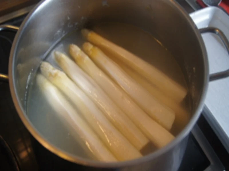 Spargel mit Schinken im Crêpe - Rezept - Bild Nr. 17341