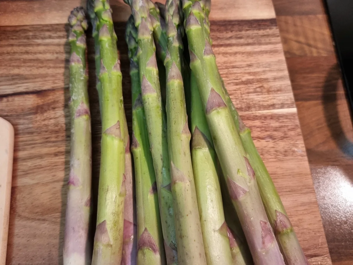 Rezept: Spaghetti mit gebratenem grünen Spargel Bild Nr. 17339 Spaghetti mit gebratenem grünen Spargel - Rezept - Bild Nr. 17339