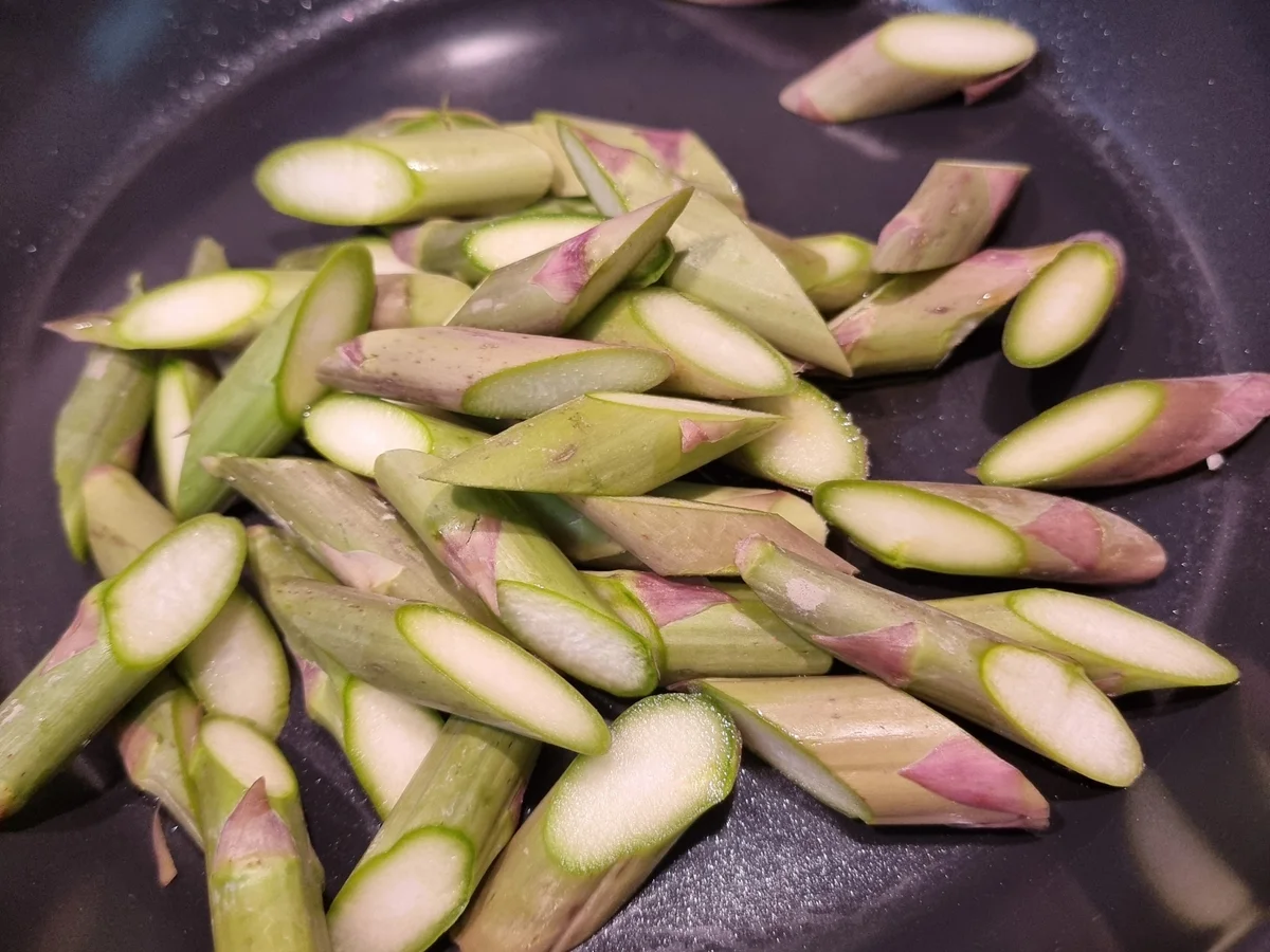 Rezept: Spaghetti mit gebratenem grünen Spargel Bild Nr. 17341 Spaghetti mit gebratenem grünen Spargel - Rezept - Bild Nr. 17341