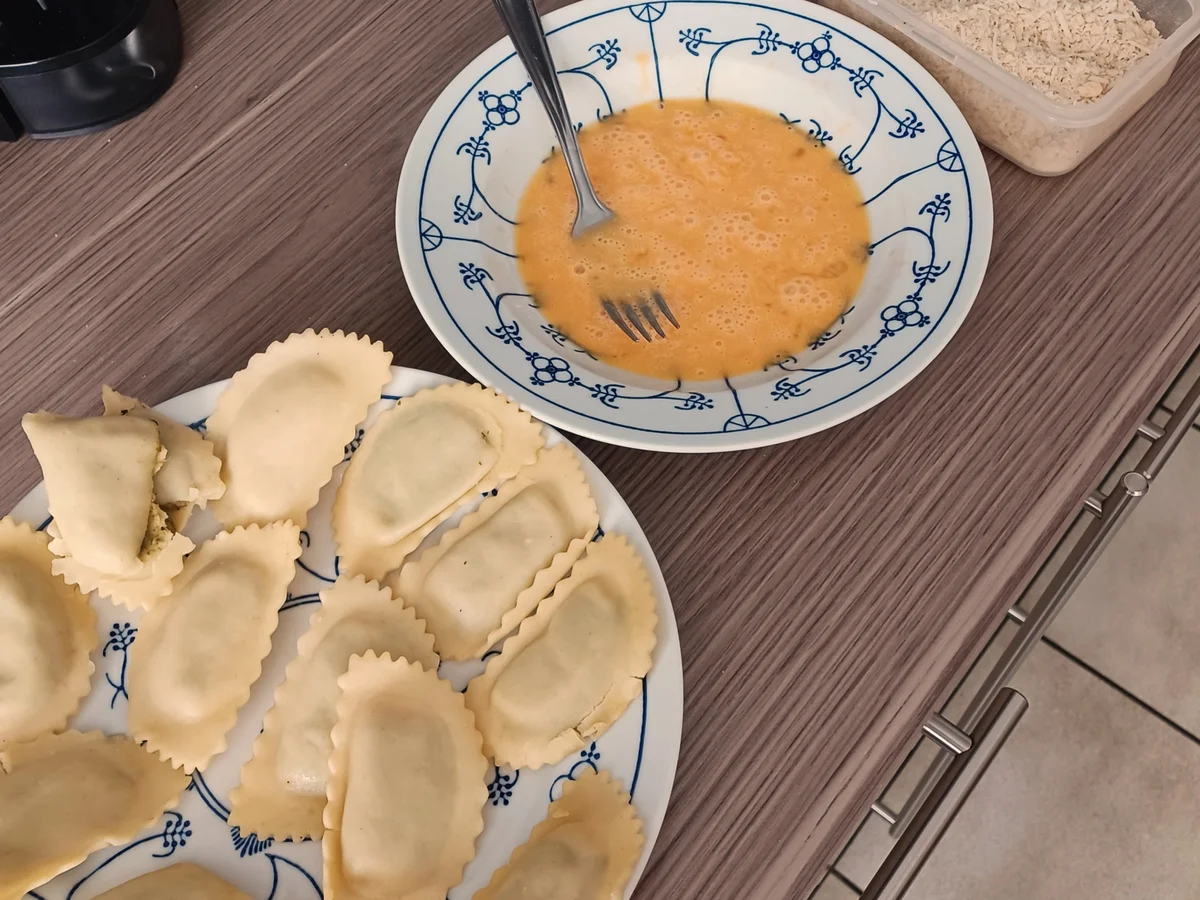 Panierte Teigtaschen aus der Heißluftfritteuse - Rezept - Bild Nr. 3