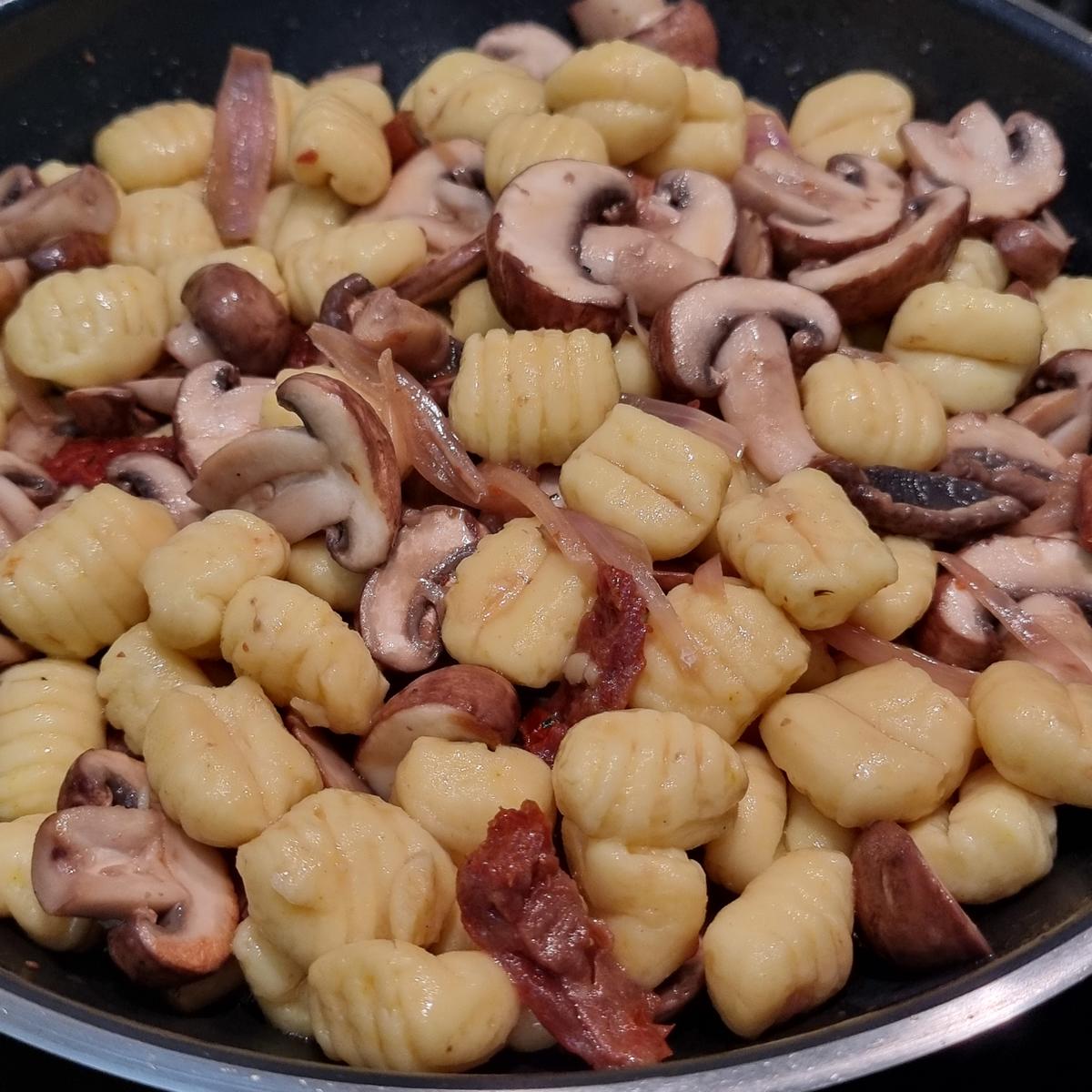 Gnocchi-Champignon-Pfanne - Rezept - Bild Nr. 17360