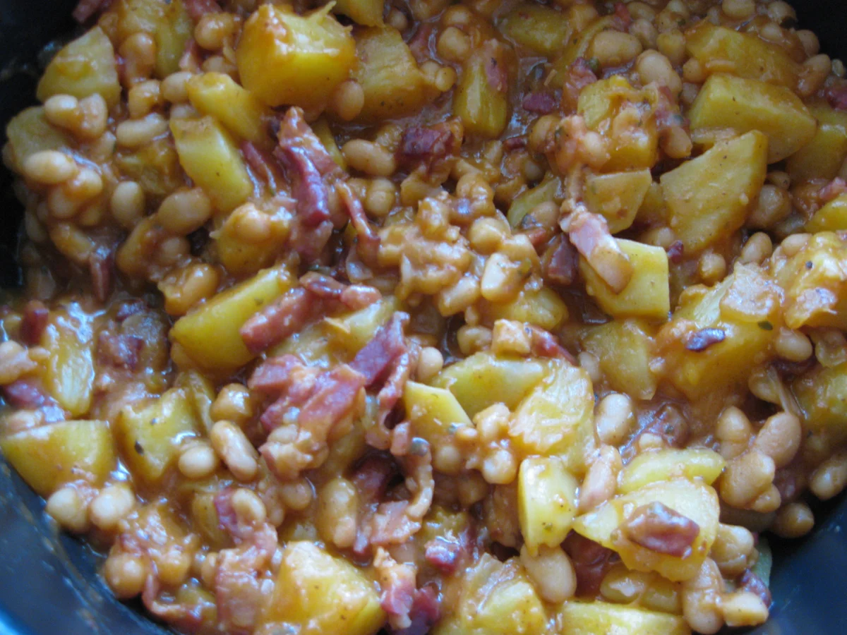 Rezept: Kartoffel-Pfanne mit Ananas, Baked beans und Bacon Bild Nr. 17360 Kartoffel-Pfanne mit Ananas, Baked beans und Bacon - Rezept - Bild Nr. 17360