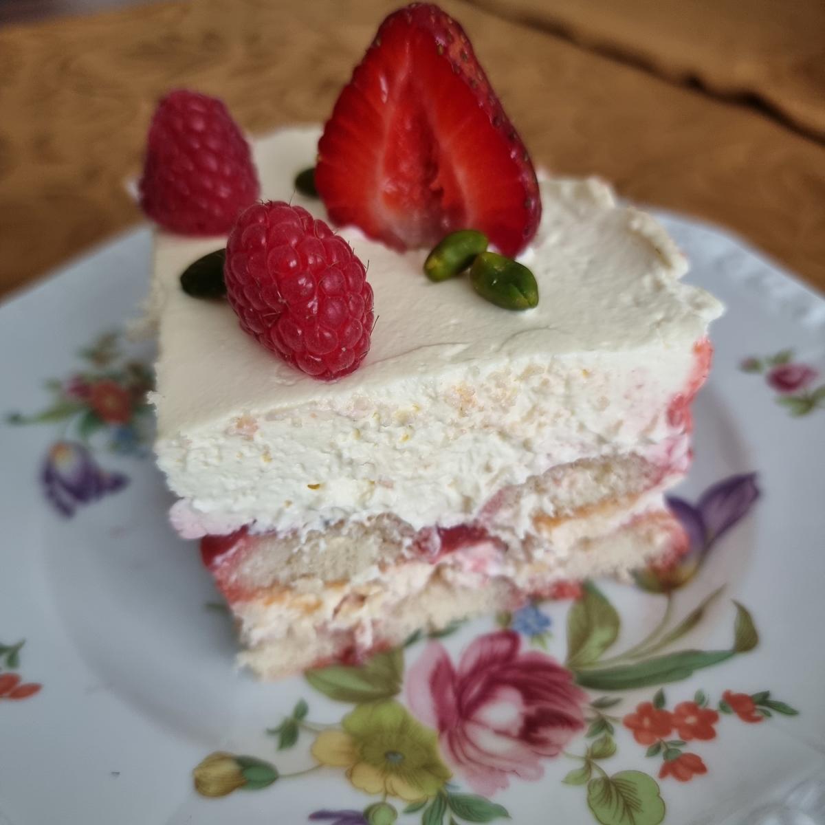 Erdbeer-Himbeer-Tiramisu - Rezept - Bild Nr. 17358