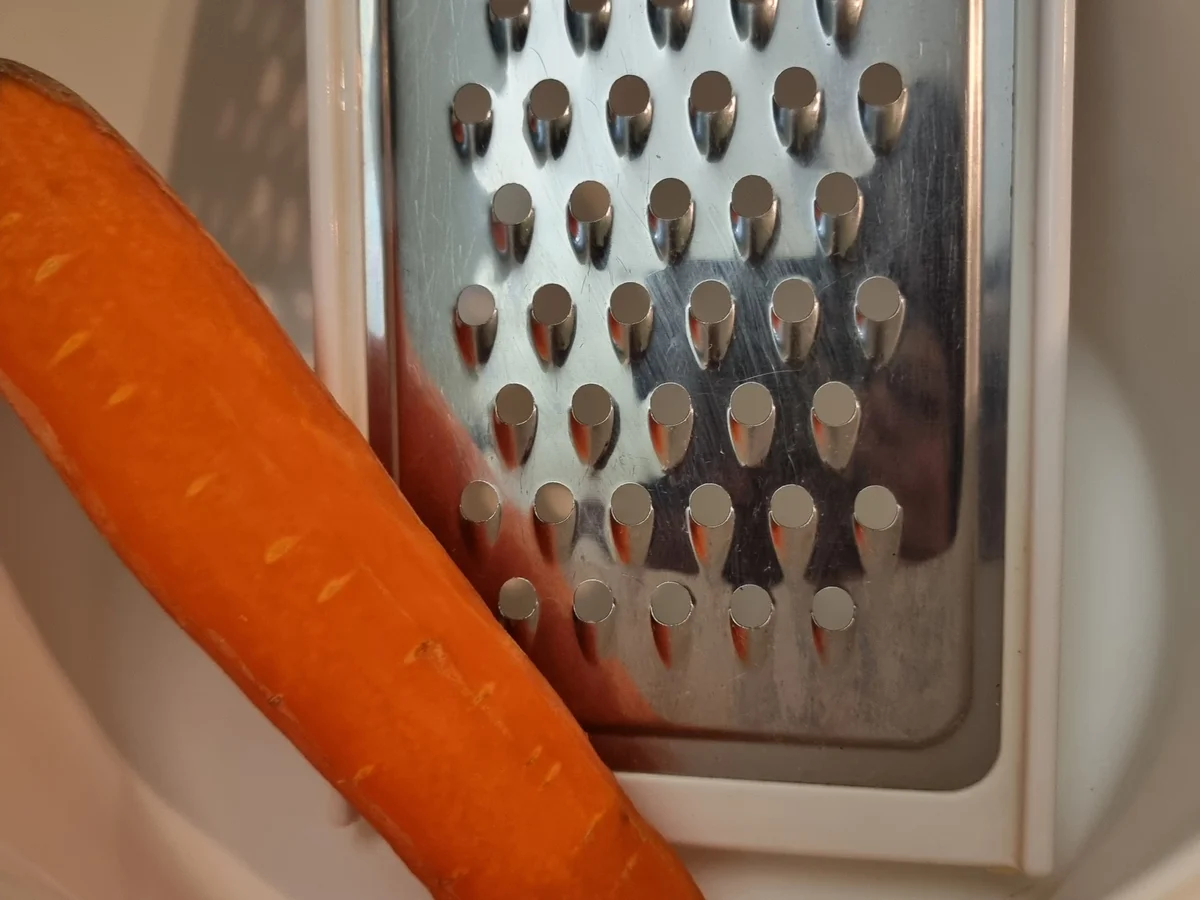 Rezept: Buchweizen-Frikadellen auf Kohlrabi Bild Nr. 17374 Buchweizen-Frikadellen auf Kohlrabi - Rezept - Bild Nr. 17374