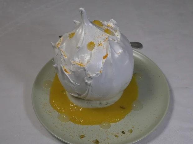 Pistazienmousse mit Baiserhaube und Zitronengel - Rezept - Bild Nr. 17370