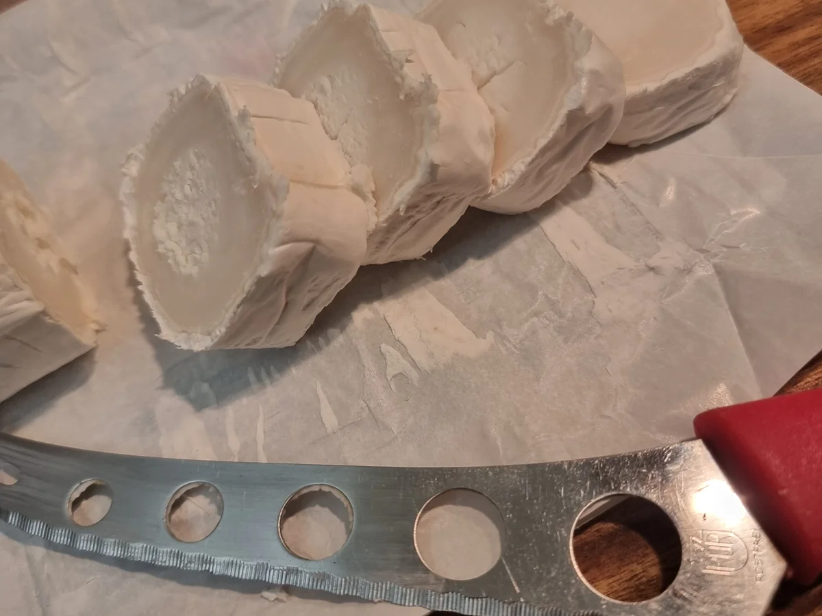 Gratinierter Ziegenkäse auf Wildkräutersalat - Rezept - Bild Nr. 17372