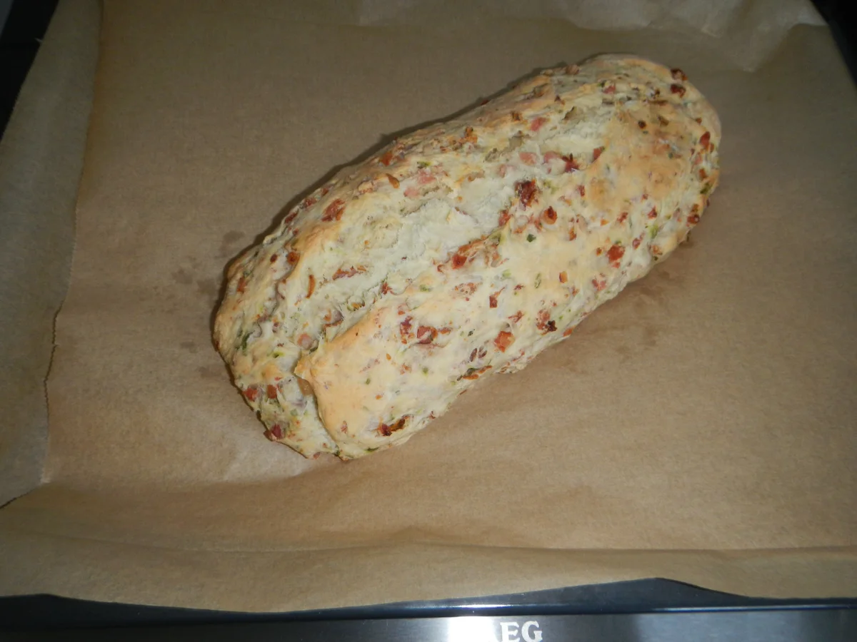 Zwiebel-Schinken-Brot - Rezept - Bild Nr. 17375