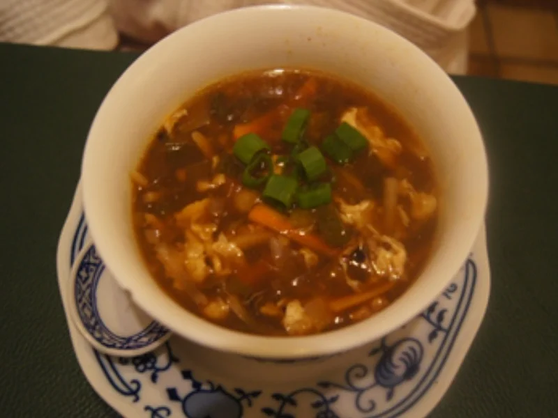 Sichuan scharf-saure Suppe mit Gemüse und Ei - Rezept - Bild Nr. 2