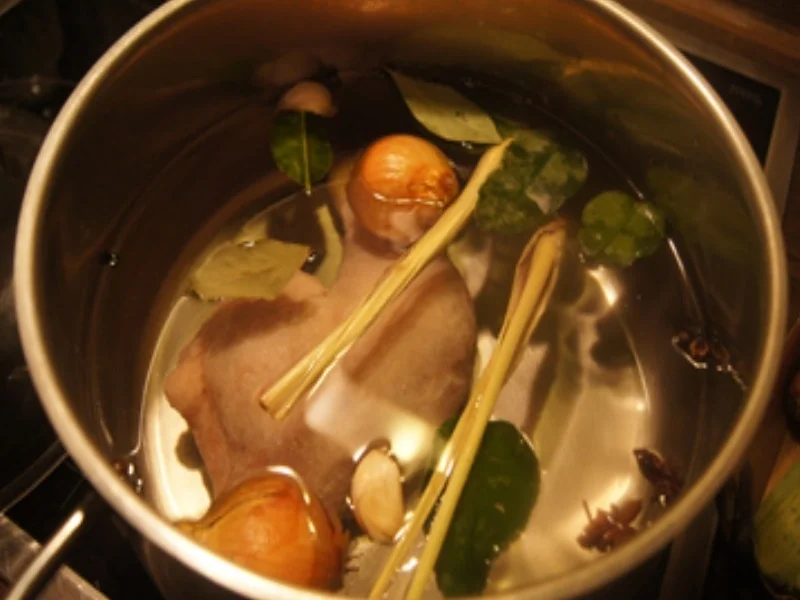 Sichuan scharf-saure Suppe mit Gemüse und Ei - Rezept - Bild Nr. 3