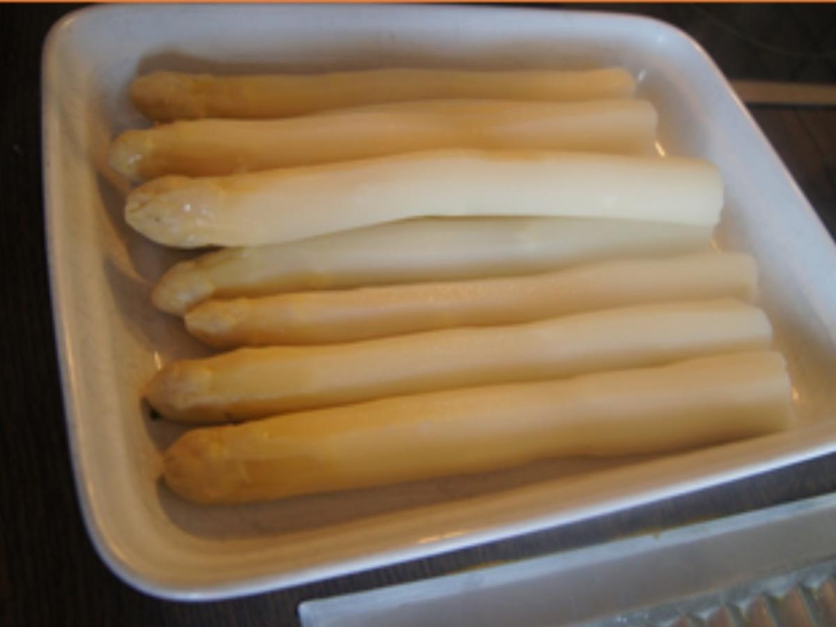 Spargel mit pikanter Erdbeersauce, gemischten Schinken und Frühkartoffeln - Rezept - Bild Nr. 5