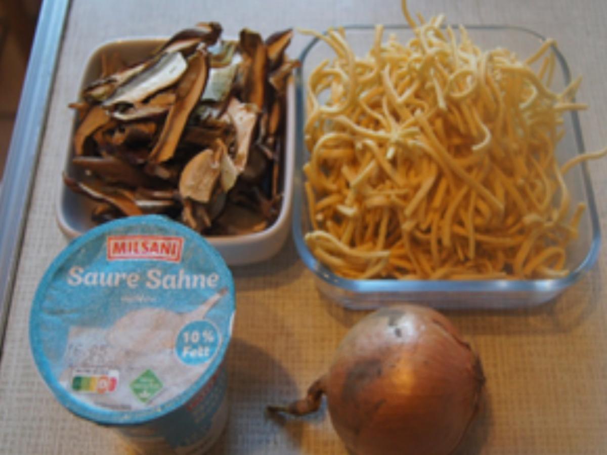 Spätzle mit Steinpilzsauce - Rezept - Bild Nr. 3