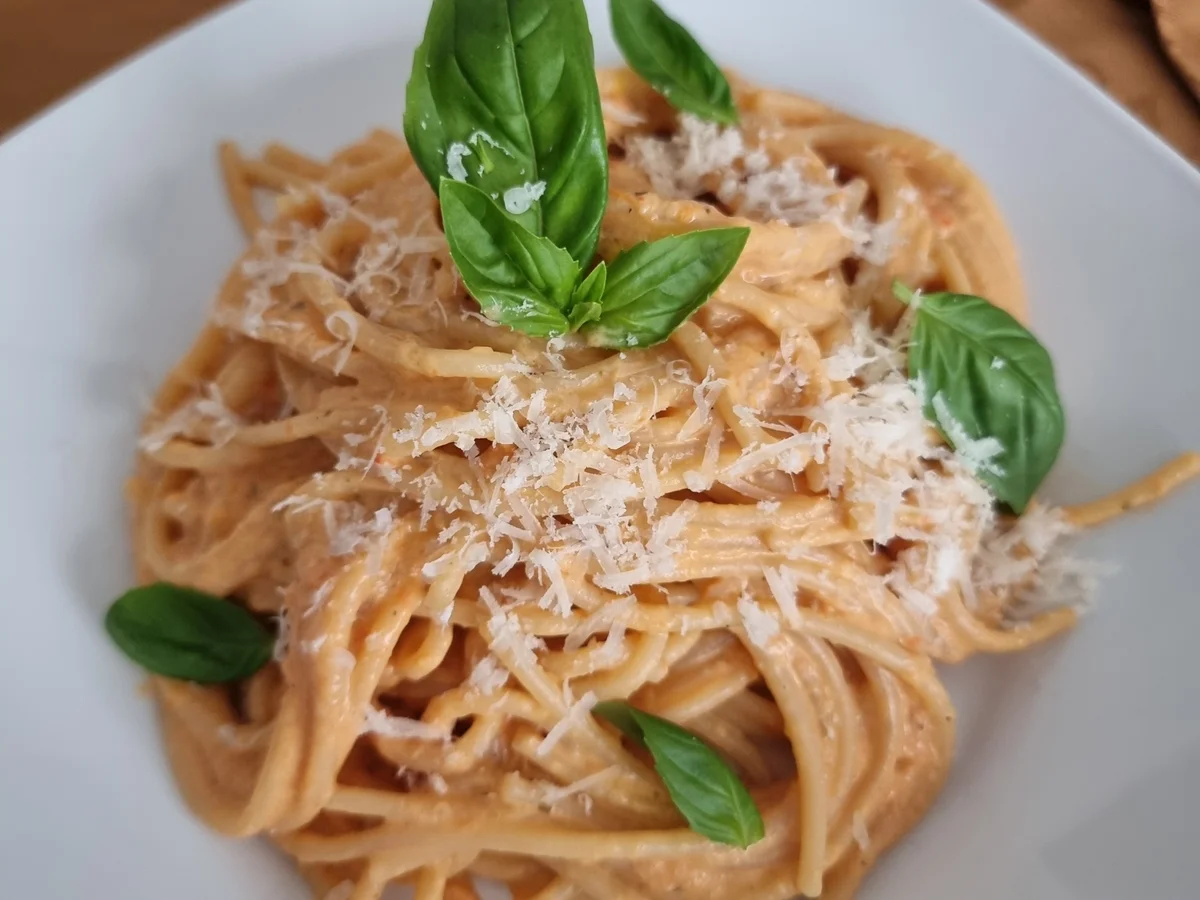 Spaghetti mit Paprikasauce - Rezept - Bild Nr. 17370
