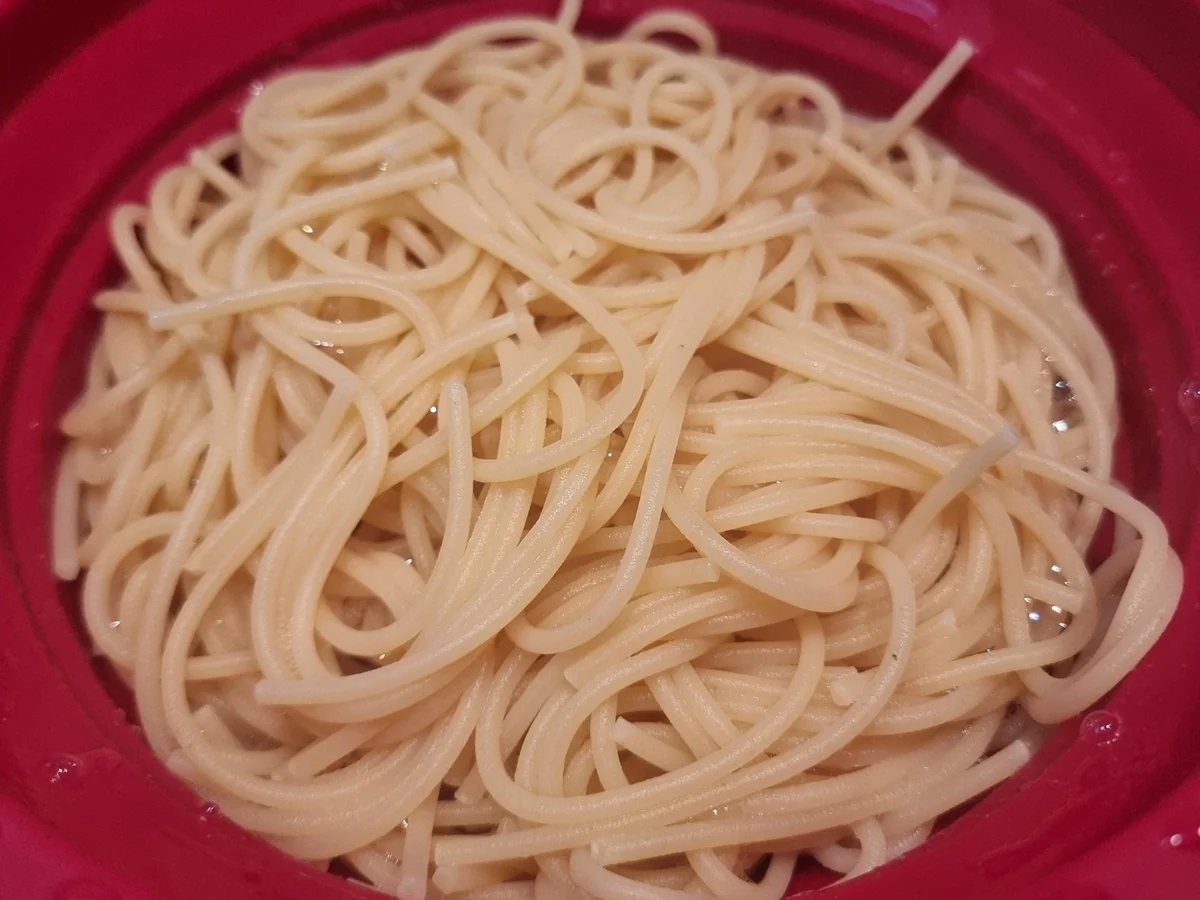 Spaghetti mit Paprikasauce - Rezept - Bild Nr. 17383
