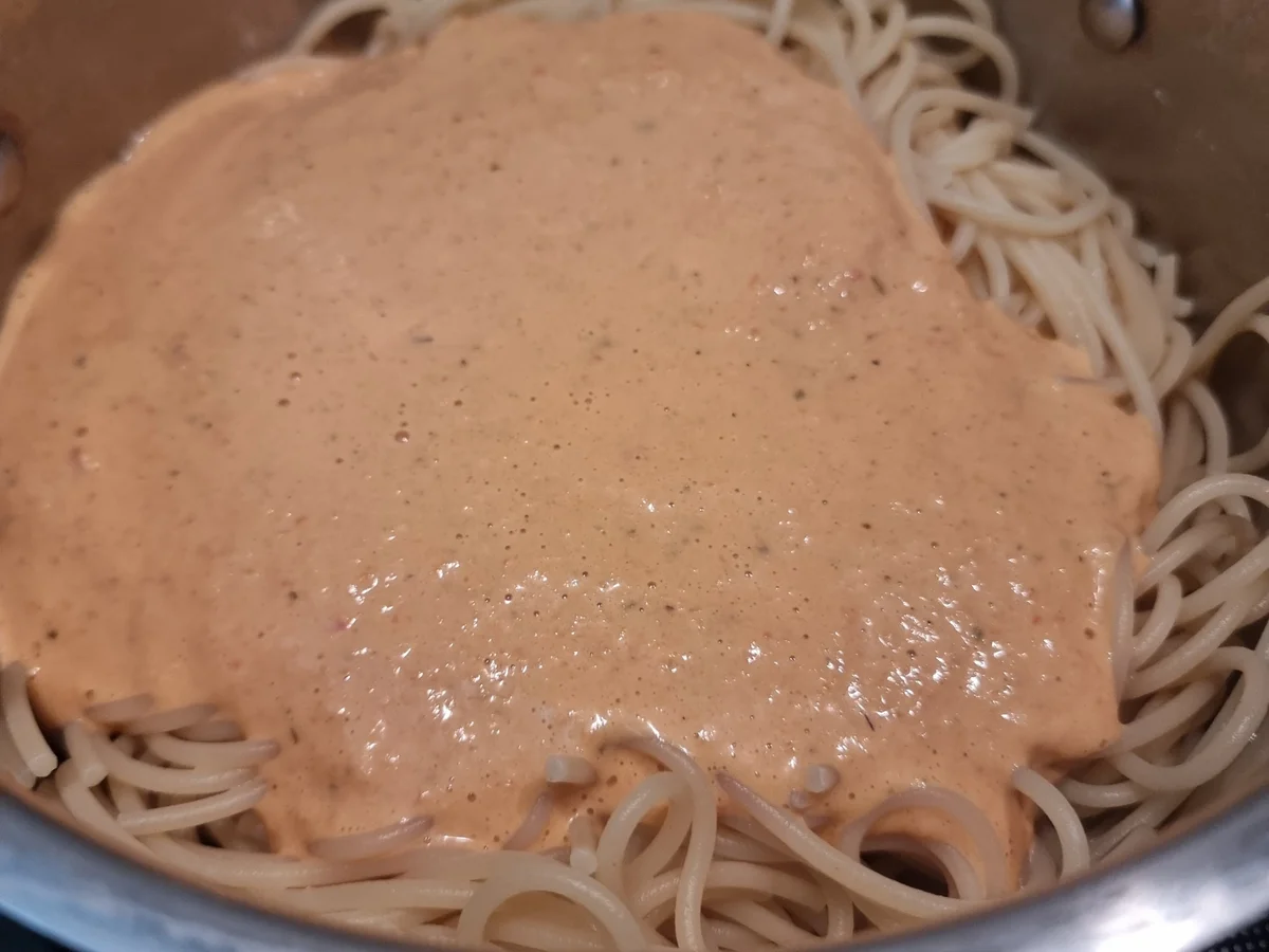Spaghetti mit Paprikasauce - Rezept - Bild Nr. 17385
