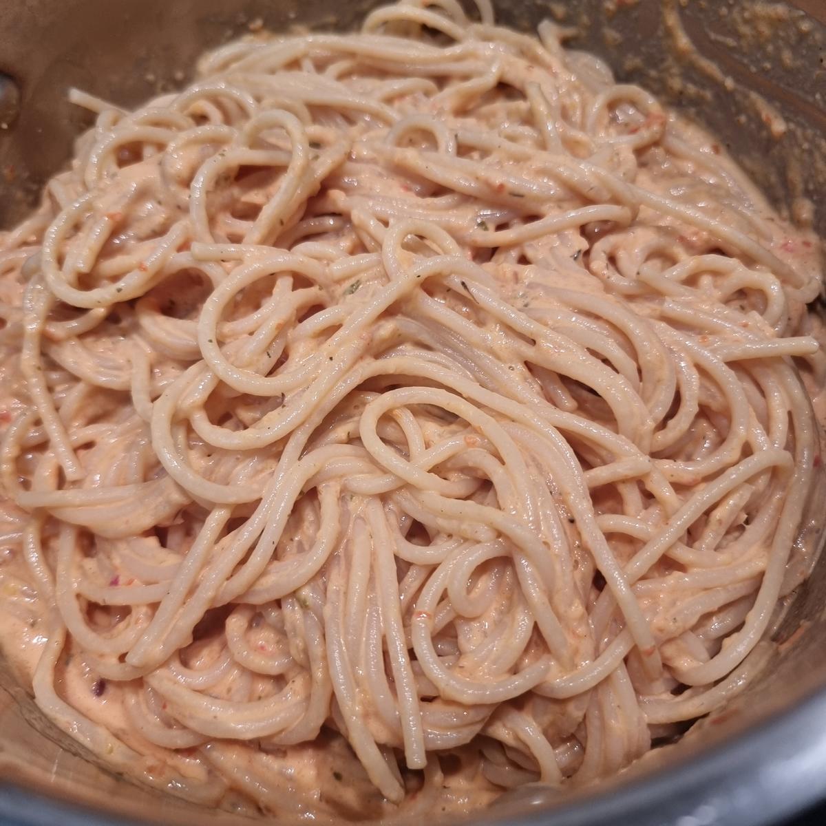 Spaghetti mit Paprikasauce - Rezept - Bild Nr. 17386