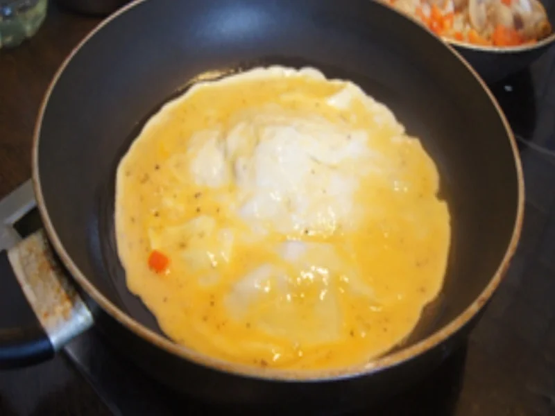 Rezept: Gefülltes Omelett Bild Nr. 9 Gefülltes Omelett - Rezept - Bild Nr. 9