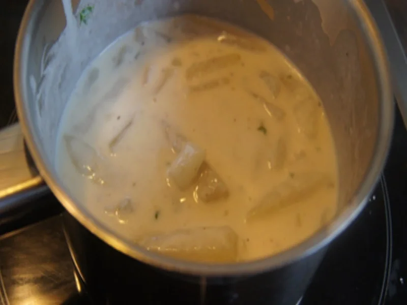 Schlemmerfilet mit Rahm-Kohlrabi und Kümmel-Pellkartoffeln - Rezept - Bild Nr. 7