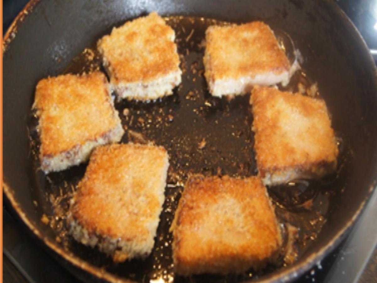 Knusprig paniert gebratener Leberkäse mit Erbsen-Möhren-Rahmgemüse und Brat-Drillingen - Rezept - Bild Nr. 17395