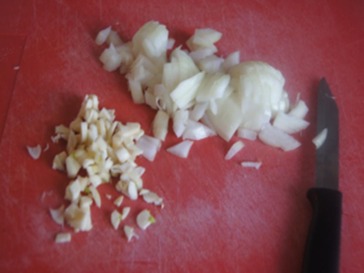 Herzhafter Rahmspinat mit Spiegelei und Kümmel-Pellkartoffeln - Rezept - Bild Nr. 17391