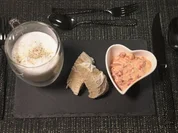 Sellerie Cappuccino mit Baguette und Paprika-Walnuss-Dip - Rezept - Bild Nr. 17389