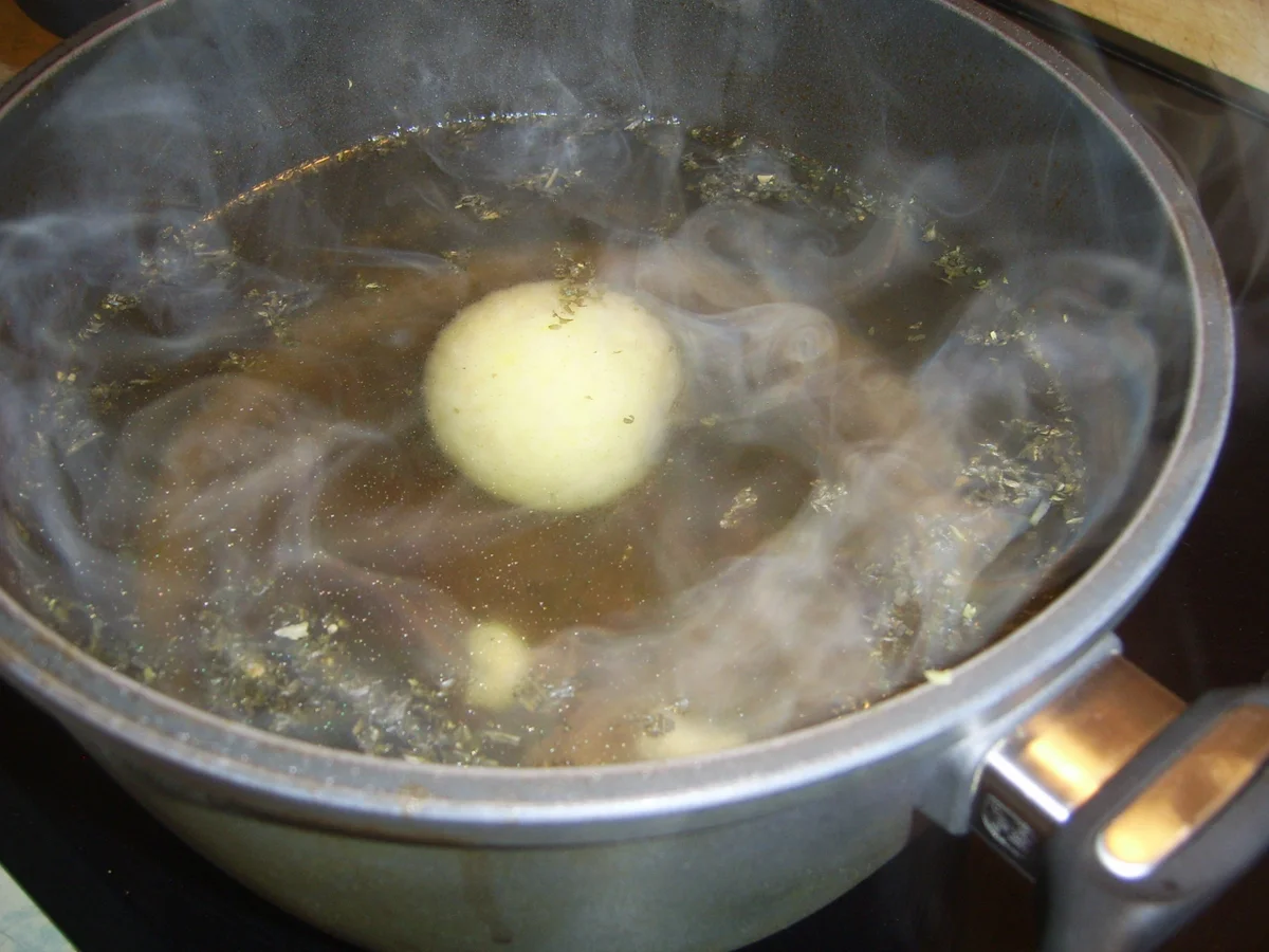 Rezept: Halbe TK Ente mit Kloß und Sauce Bild Nr. 4 Halbe TK Ente mit Kloß und Sauce - Rezept - Bild Nr. 4