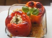 Gefüllte Paprikas mit Rindermett, Zwiebeln und Chinakohlblattherzen - Rezept - Bild Nr. 17389