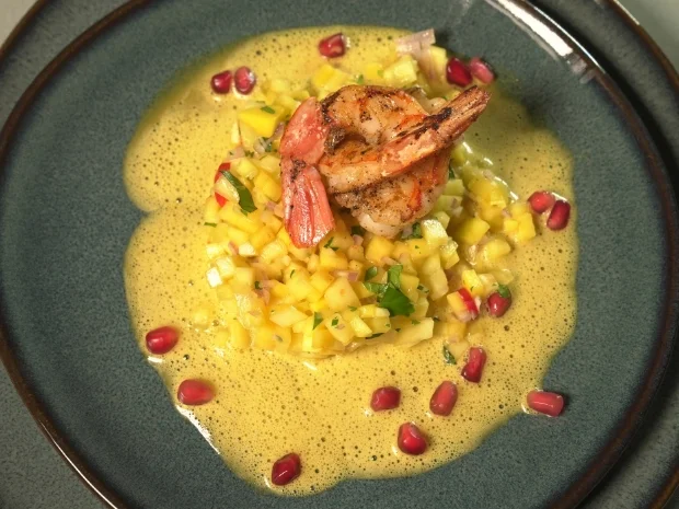 Garnelen mit Mangotatar und Curryschaum - Rezept - Bild Nr. 17389