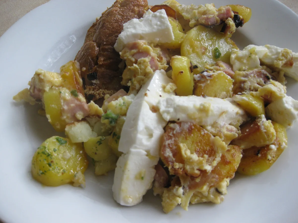 Bauernpfanne mit Schafskäse - Rezept - Bild Nr. 17390