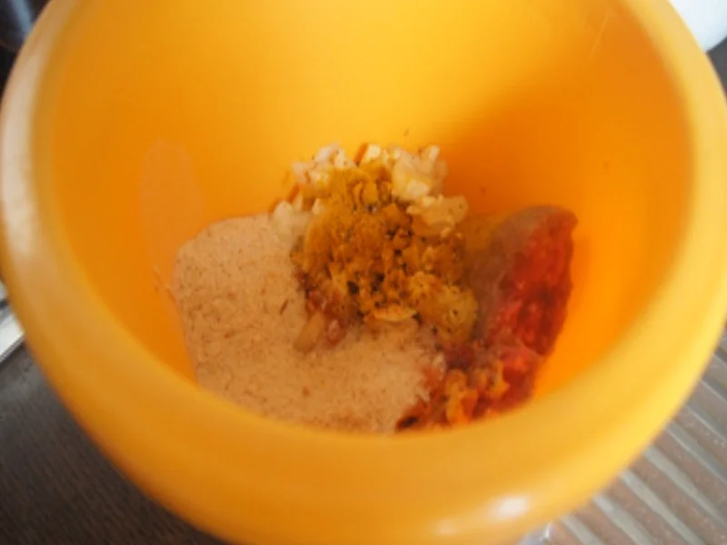 Würzige Hackfleischbällchen mit Ananas-Chili-Sauce und Basmatireis - Rezept - Bild Nr. 17392