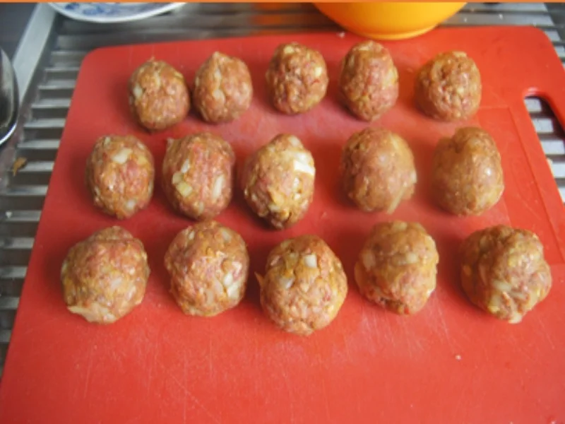 Würzige Hackfleischbällchen mit Ananas-Chili-Sauce und Basmatireis - Rezept - Bild Nr. 17393