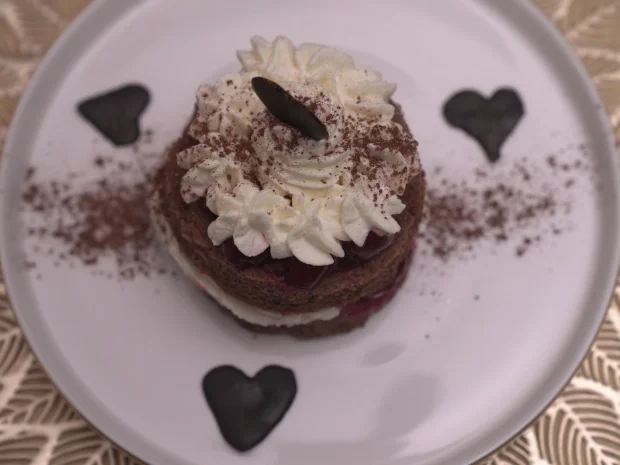 Schwarzwälder Kirschtörtchen - Rezept - Bild Nr. 2