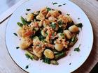 Gebratener grüner Spargel mit Gnocchi und Parmesanknusperle - Rezept - Bild Nr. 17389