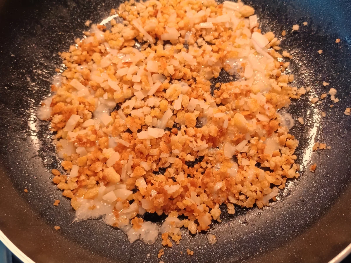 Rezept: Gebratener grüner Spargel mit Gnocchi und Parmesanknusperle Bild Nr. 17392 Gebratener grüner Spargel mit Gnocchi und Parmesanknusperle - Rezept - Bild Nr. 17392