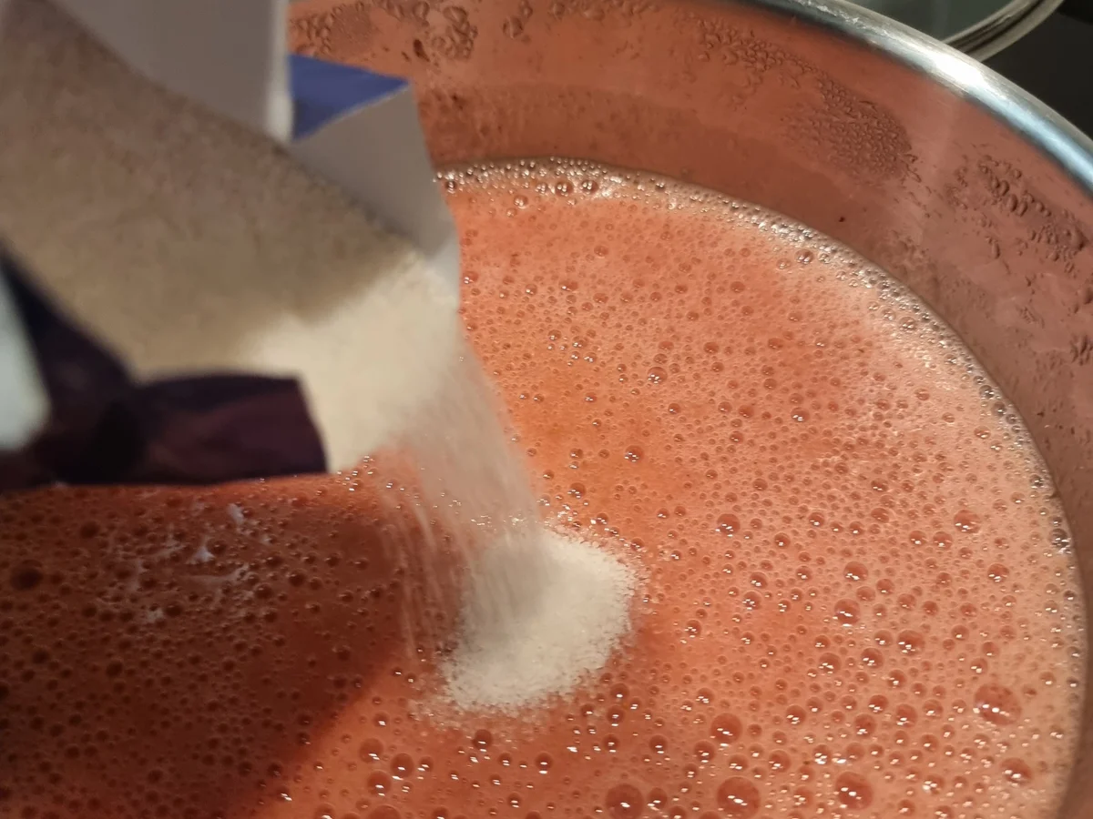 Rezept: Erdbeer-Holunderblüten-Marmelade Bild Nr. 17401 Erdbeer-Holunderblüten-Marmelade - Rezept - Bild Nr. 17401