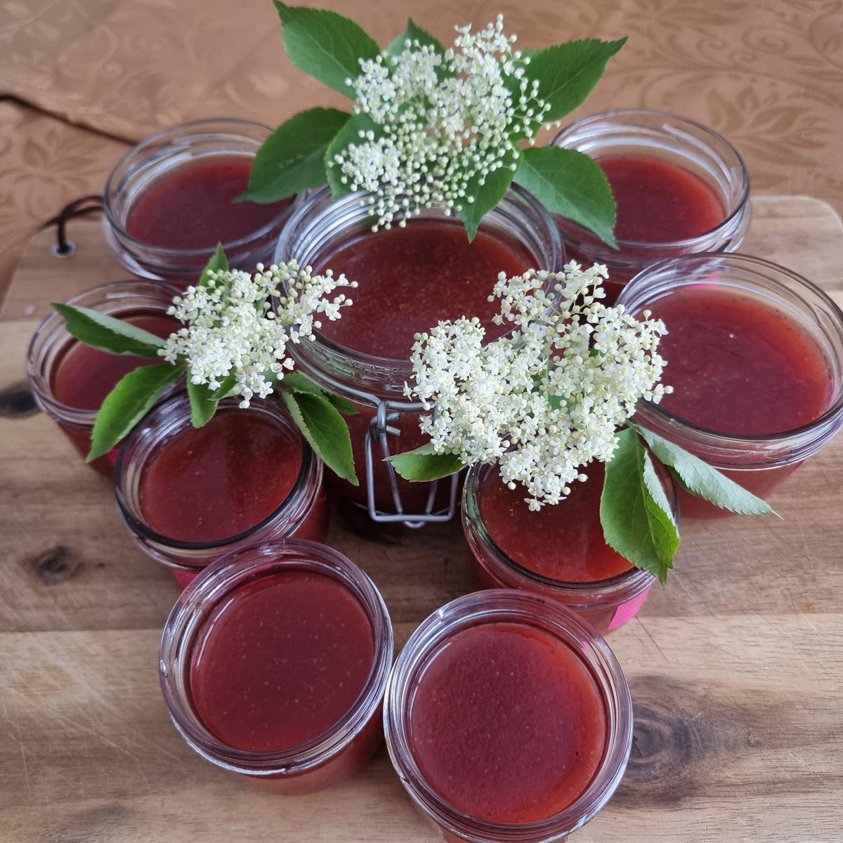 Erdbeer-Holunderblüten-Marmelade - Rezept - Bild Nr. 17404
