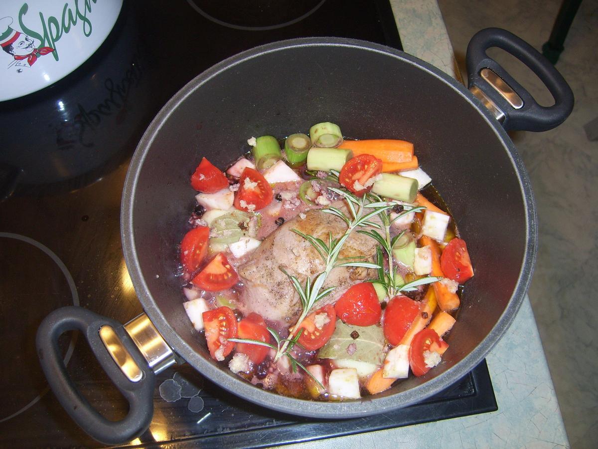 Schweinebraten in Burgundersoße - Rezept - Bild Nr. 17393